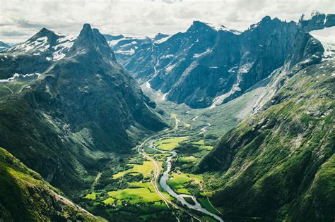 Romsdalseggen Ridge • Hiking route » outdooractive.com.